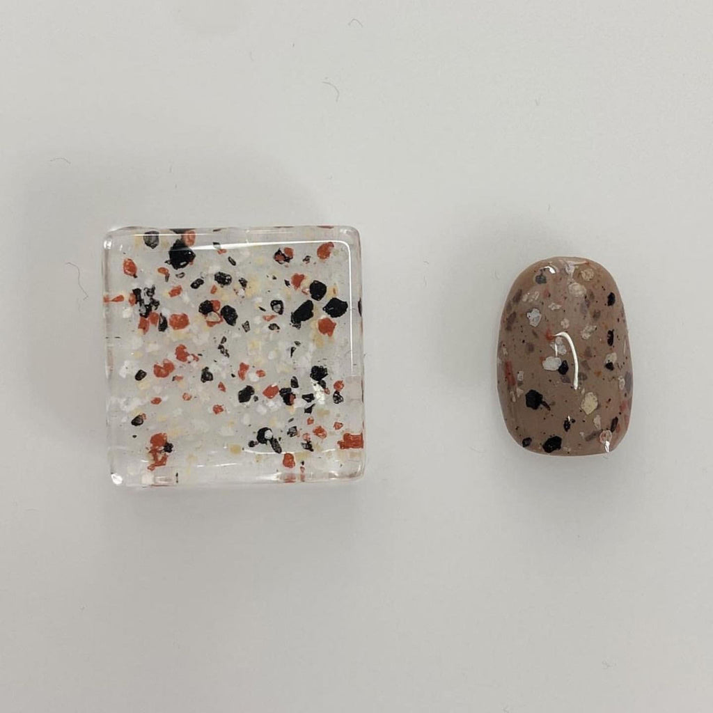 [BL2404] Pea Gravel [Bella Nail Label]