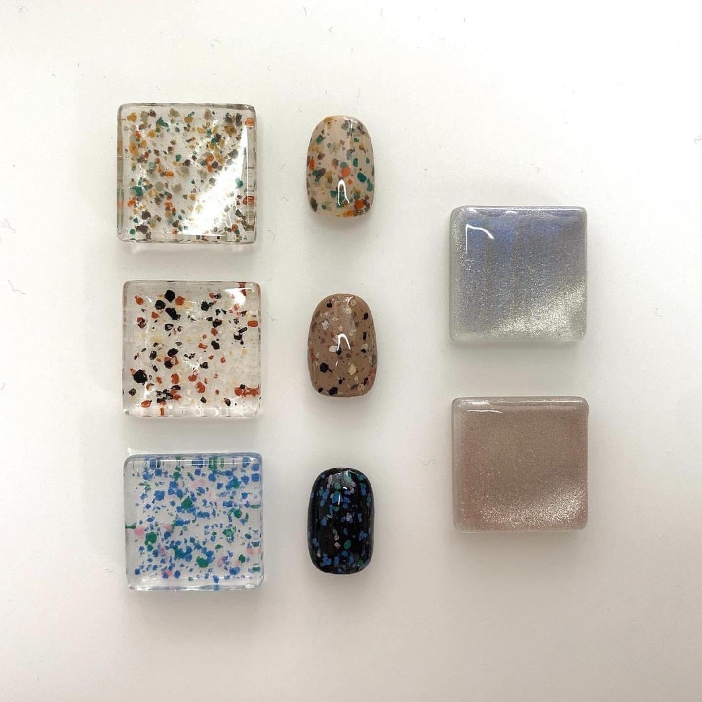 [BL2404] Pea Gravel [Bella Nail Label]